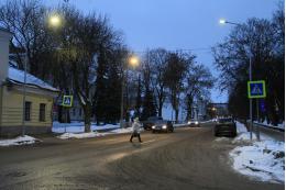14 пешеходных переходов в Пскове стали светлее 