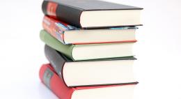 500 книг поступило в Псковскую область для районных библиотек