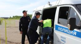 Псковские полицейские совместно с сотрудниками регионального управления Росгвардии и МЧС ровели учения на территории городского аэропорта
