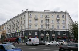 Участок Октябрьского проспекта в Пскове закрыт для автомобильного движения