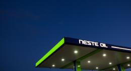 Финская компания Neste решила продать свою сеть заправок в России «Татнефти».