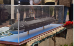 Память погибших моряков на подводной лодке «Курск» почтили в Пскове
