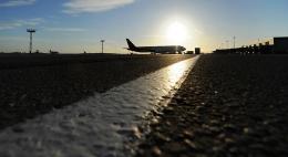 Самолет выкатился за пределы взлетно-посадочной полосы в Шереметьево
