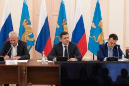 В Псковской области повысят зарплаты муниципальным служащим