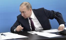 Путин подписал закон о новых механизмах расселения аварийного жилья в России