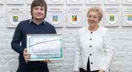 Около 4,5 тысяч «Подарков новорожденному» вручили псковским семьям