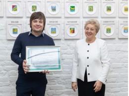 Около 4,5 тысяч «Подарков новорожденному» вручили псковским семьям