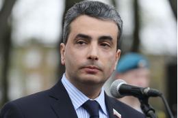 Сообщение с угрозой физической расправы получил Лев Шлосберг 