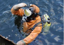 5 мая в России отмечают День водолаза