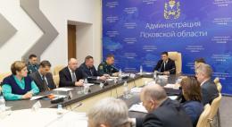 Губернатор призвал сократить сроки реализации программы по установке дымовых датчиков в домах и квартирах малоимущих семей