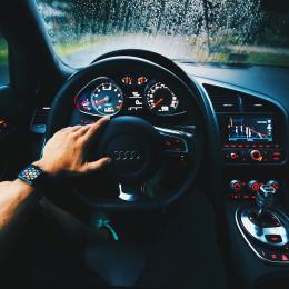 «Автодор» будет поэтапно увеличивать до 130 км/ч скорость на автомагистрали М-11 «Москва - Санкт-Петербург»