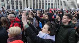 Граждане не хотят участвовать в митингах и не верят в их возможность