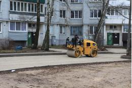 В Пскове продолжается ремонт дворов по нацпроекту "Жилье и городская среда" 