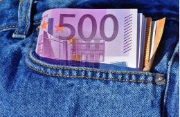 Фальшивые 500 евро выявлены в Пскове