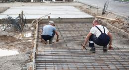Физкультурно-оздоровительный комплекс открытого типа возводят в Дно 