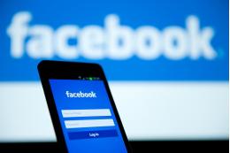 Роскомнадзор оштрафует Facebook и Twitter