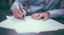 В Госдуме планируют рассмотреть законопроект, направленный на снижение избыточной отчетности учителей