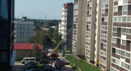В Пскове в доме №14 по улице технической горит квартира