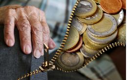 Социальные пенсии выросли в России с первого апреля