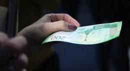 Роспотребнадзор рассказал об опасности денежных купюр