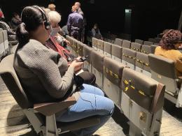В Псковском театре драмы прошел второй спектакль для слабовидящих зрителей