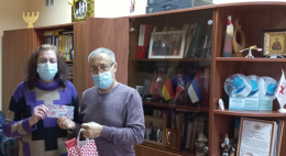 Немецкие партнеры из Нойса оказали поддержку зоозащитной организации Шанс и региональному отделению «Российского Красного Креста»