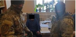 В Пскове главный государственный инспектор автодорожного надзора подозревается во взяточничестве