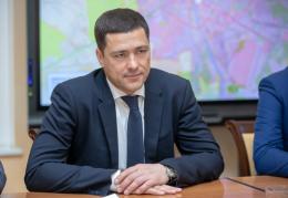 Жительниц Псковской области с 8 марта поздравил губернатор Михаил Ведерников  