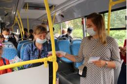 Соблюдение масочного режима в автобусах проверяют в Пскове  