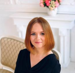 Студентка ПсковГУ Евгения Бардакова разрабатывает программу профессиональной ориентации школьников
